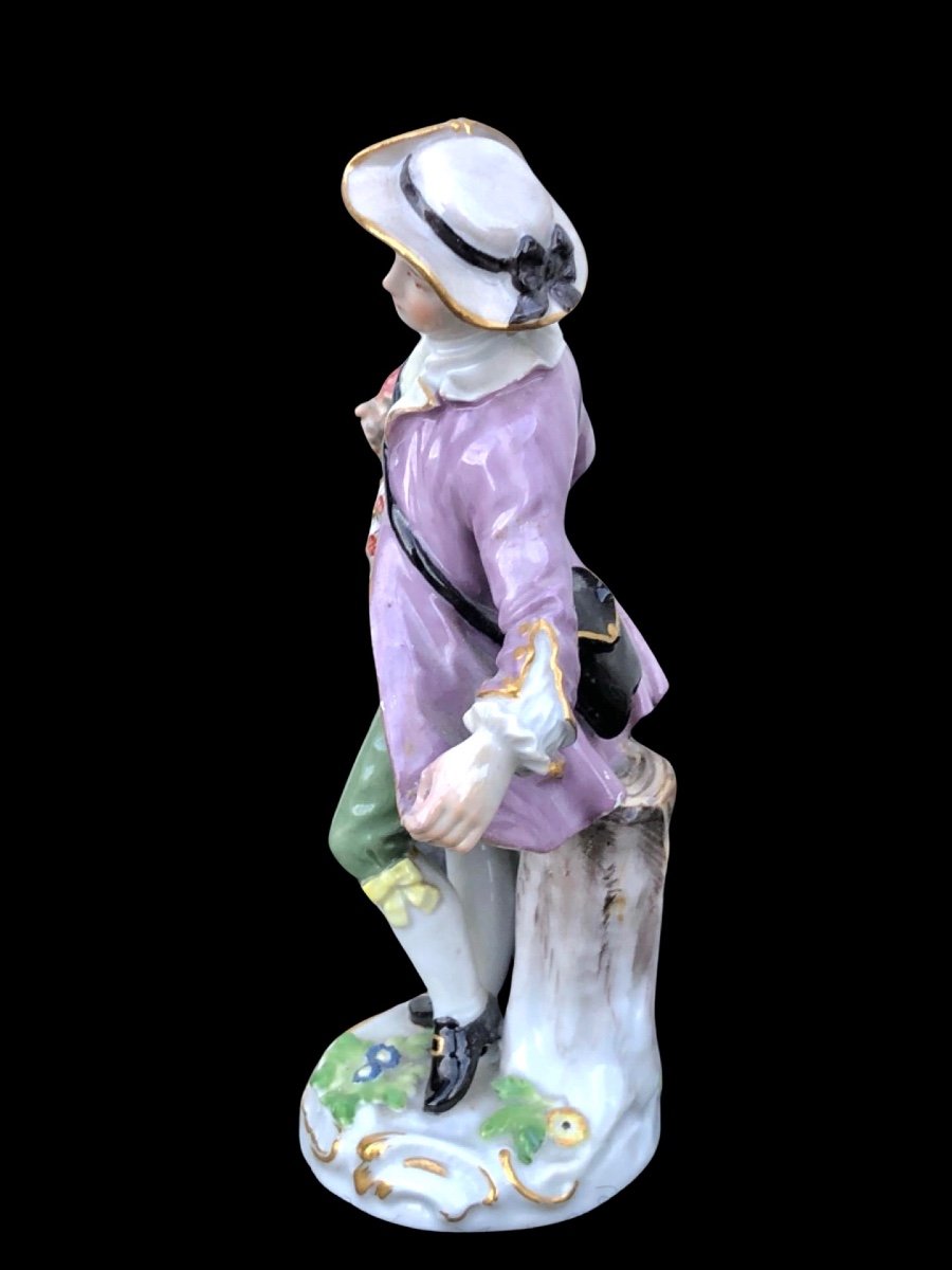 Statuina in porcellana raffigurante personaggio maschile con gelato.Meissen.Germania.-photo-2