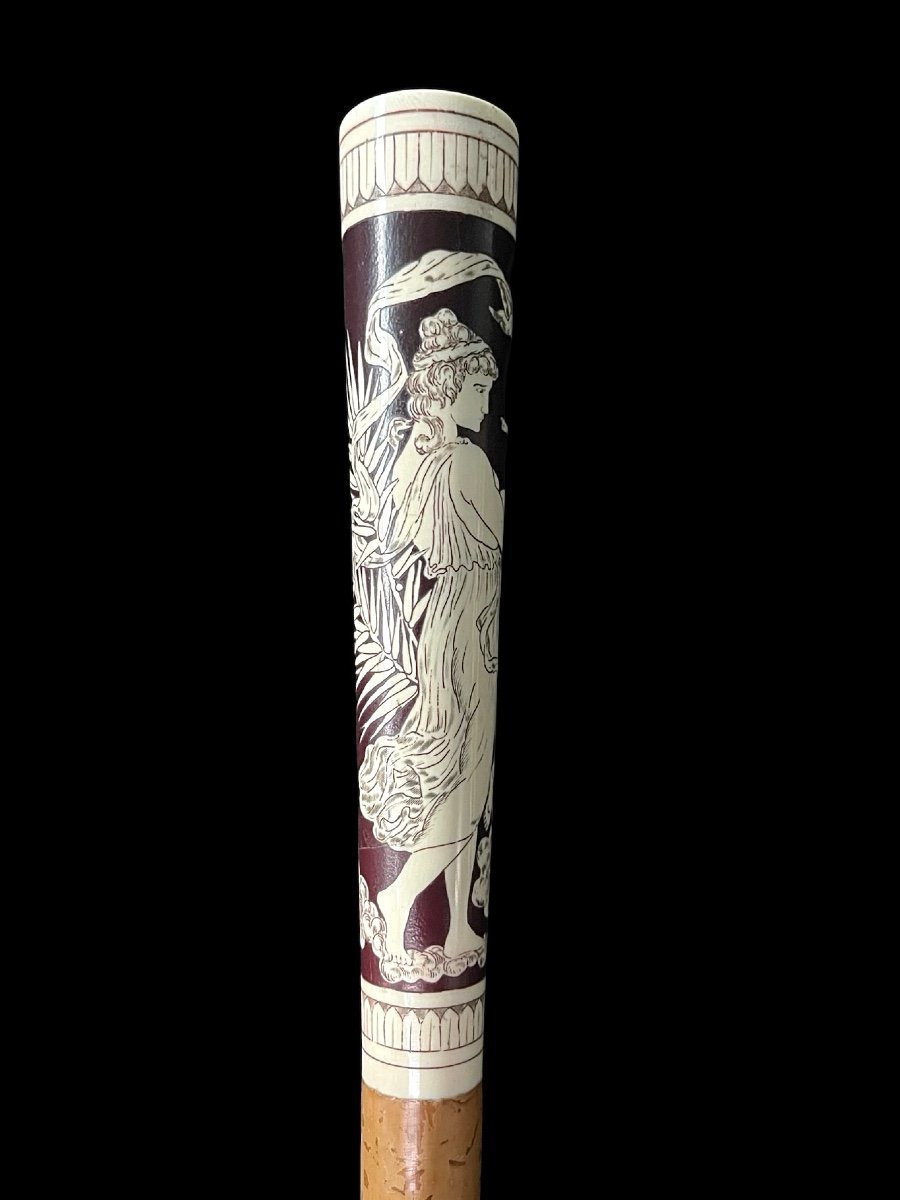 Bastone con pomolo lungo in avorio inciso e dipinto con scena neoclassica -photo-2