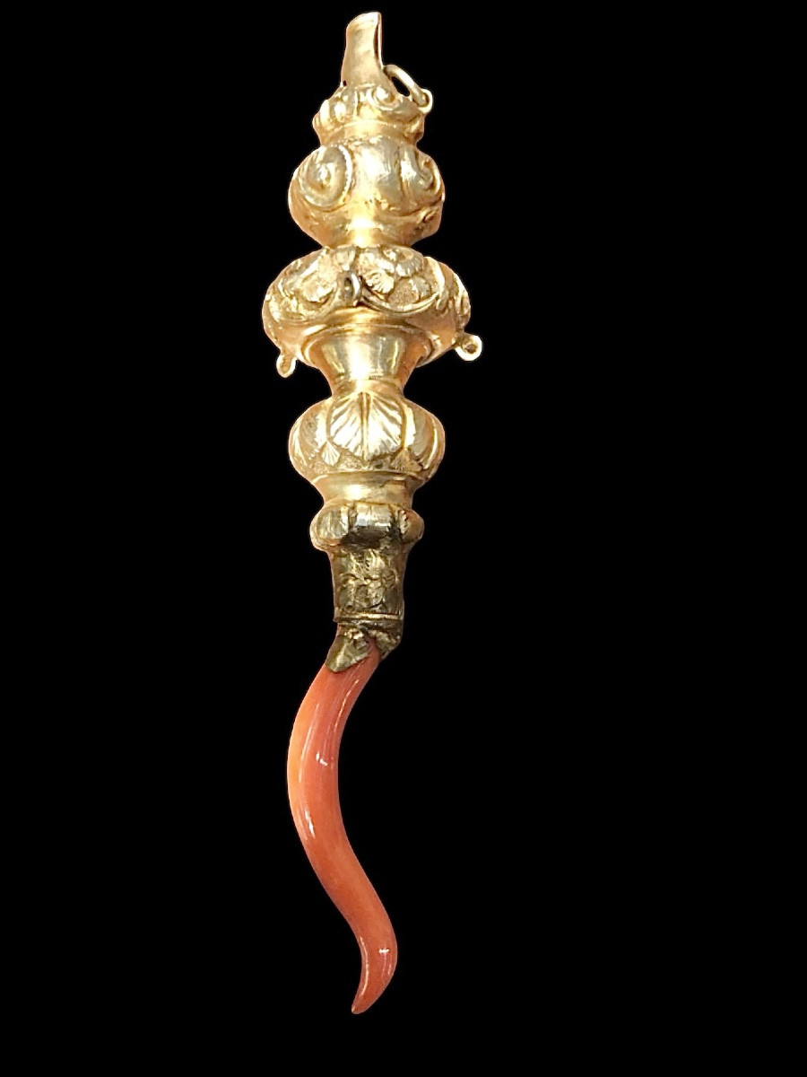 Sonaglio - fischietto,gioco da bambini in argento vermeille con corpo globulare rastremato -photo-2