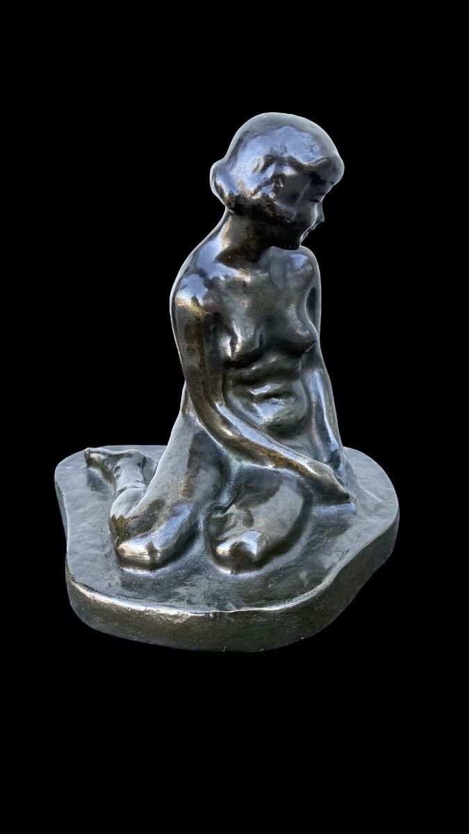 Scultura in bronzo raffigurante nudo femminile seduto.Francia.Firmata -photo-1