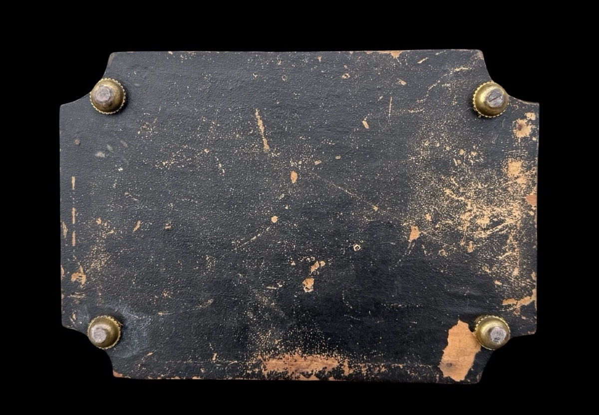 Scatola in legno intarsiato con motivi geometrici e medaglione in porcellana dipinta -photo-5