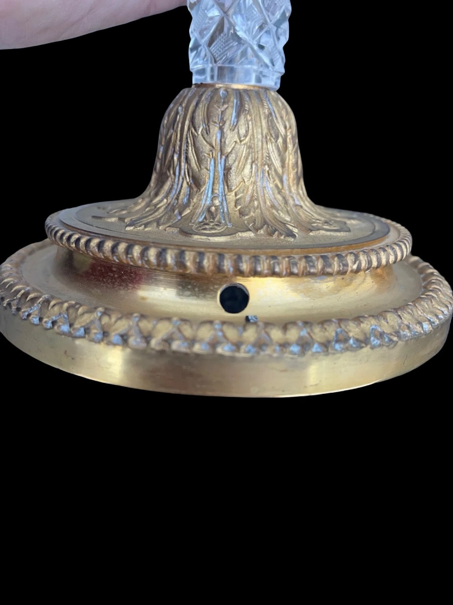 Coppia di candelieri con base e coppa in bronzo dorato -photo-2