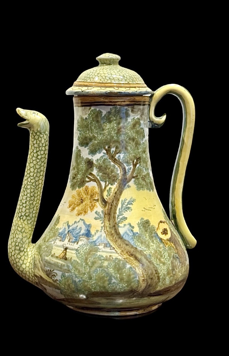 Caffettiera in maiolica a corpo piriforme con beccuccio a forma di serpente.-photo-2