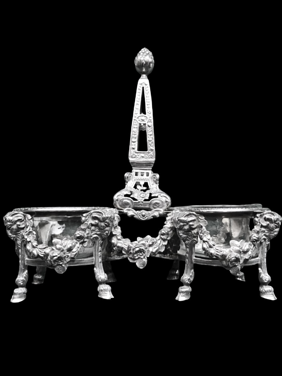 Saliera doppia in argento massiccio con vaschette in vetro. 