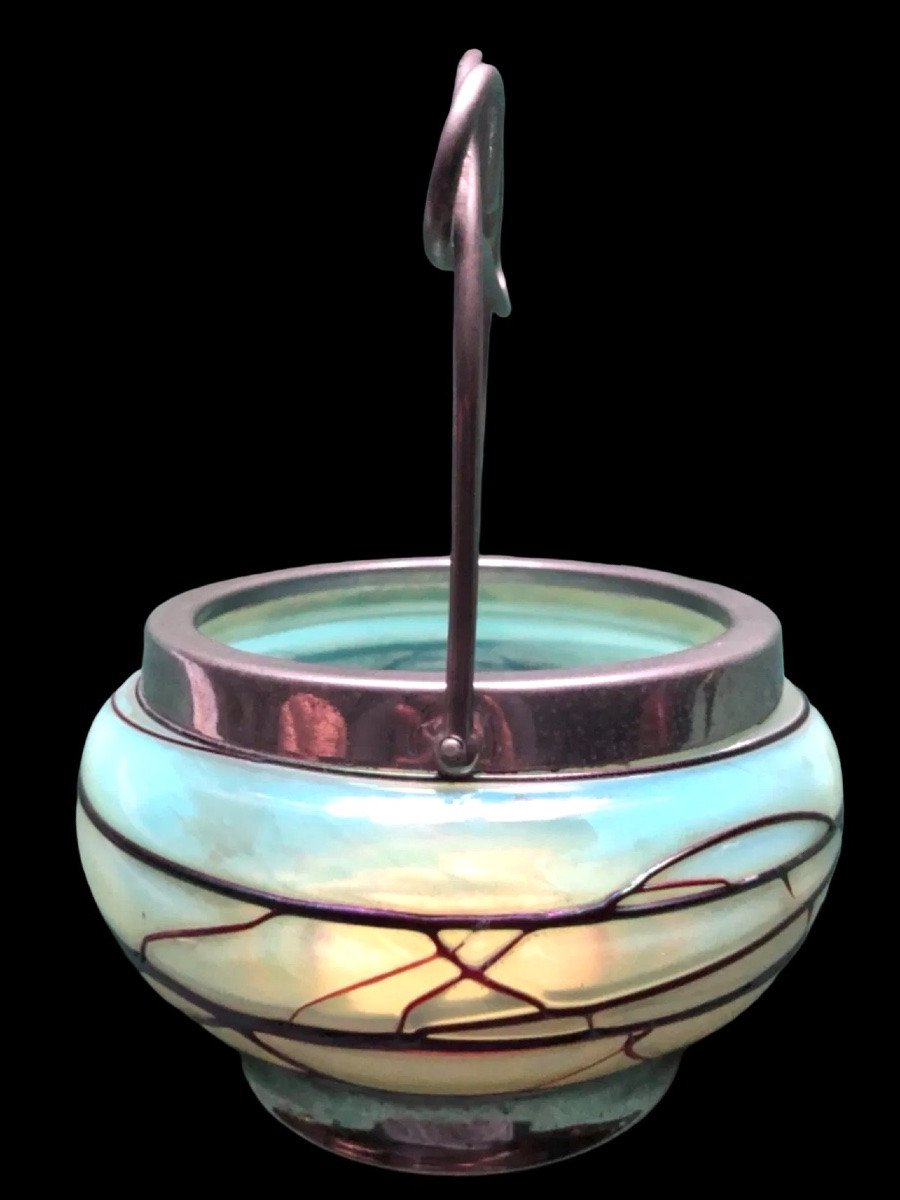 Vaso porta bombon  in vetro iridescente color acquamarina .Palme König.Boemia.-photo-2