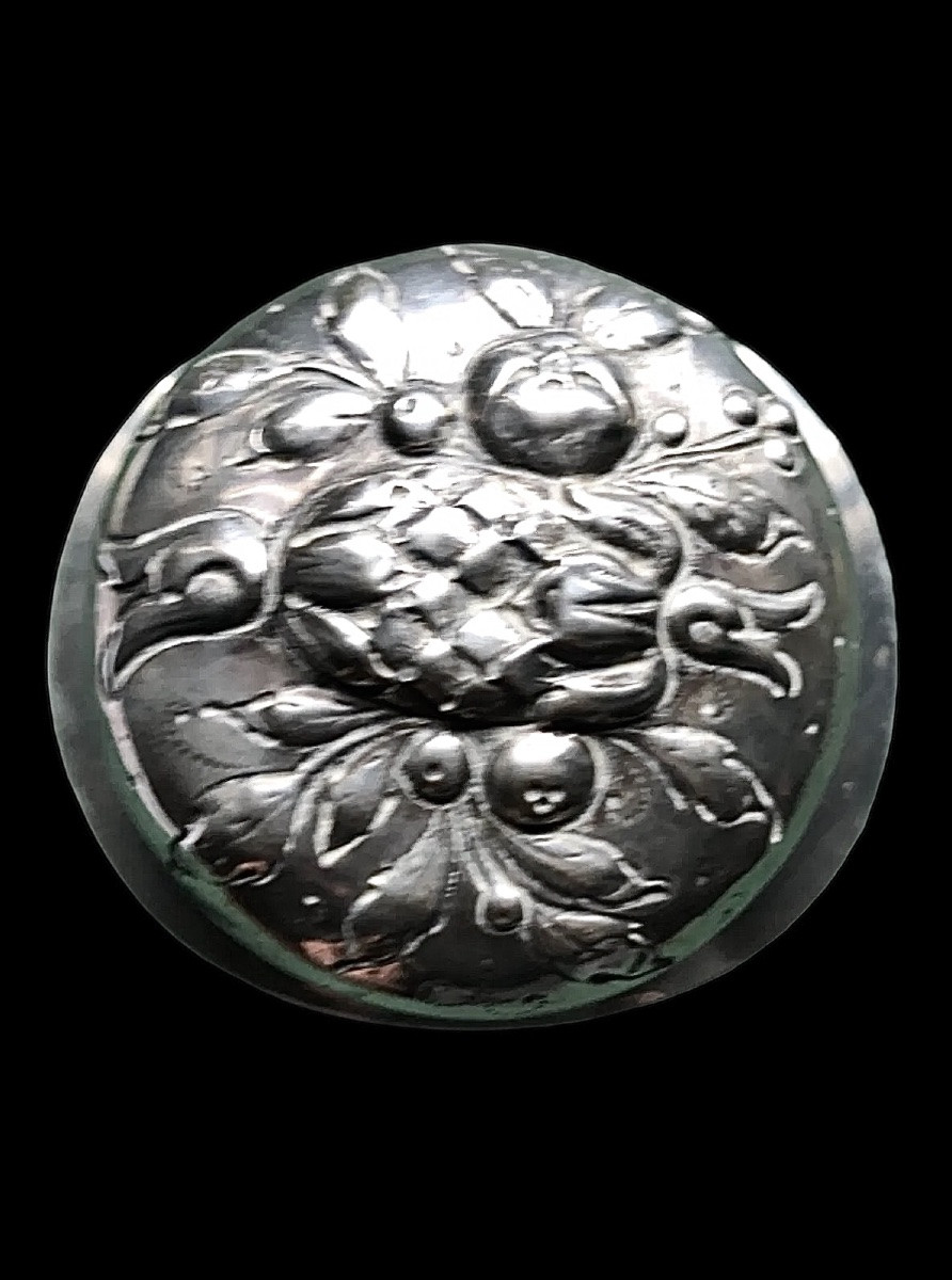 Scatola porta-the’ in argento sbalzato con decoro alla frutta.Germania.-photo-2