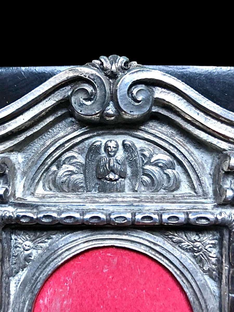 Pace-edicola’in argento sbalzato con inserto in lapislazzuli.-photo-3