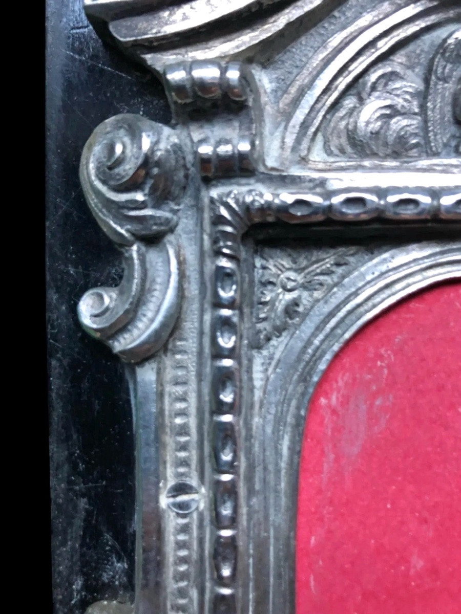 Pace-edicola’in argento sbalzato con inserto in lapislazzuli.-photo-4