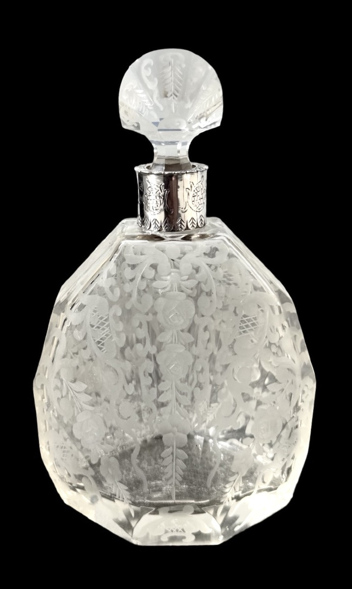 Bottiglietta da profumo a sezione ottagonale  in cristallo molato -photo-4