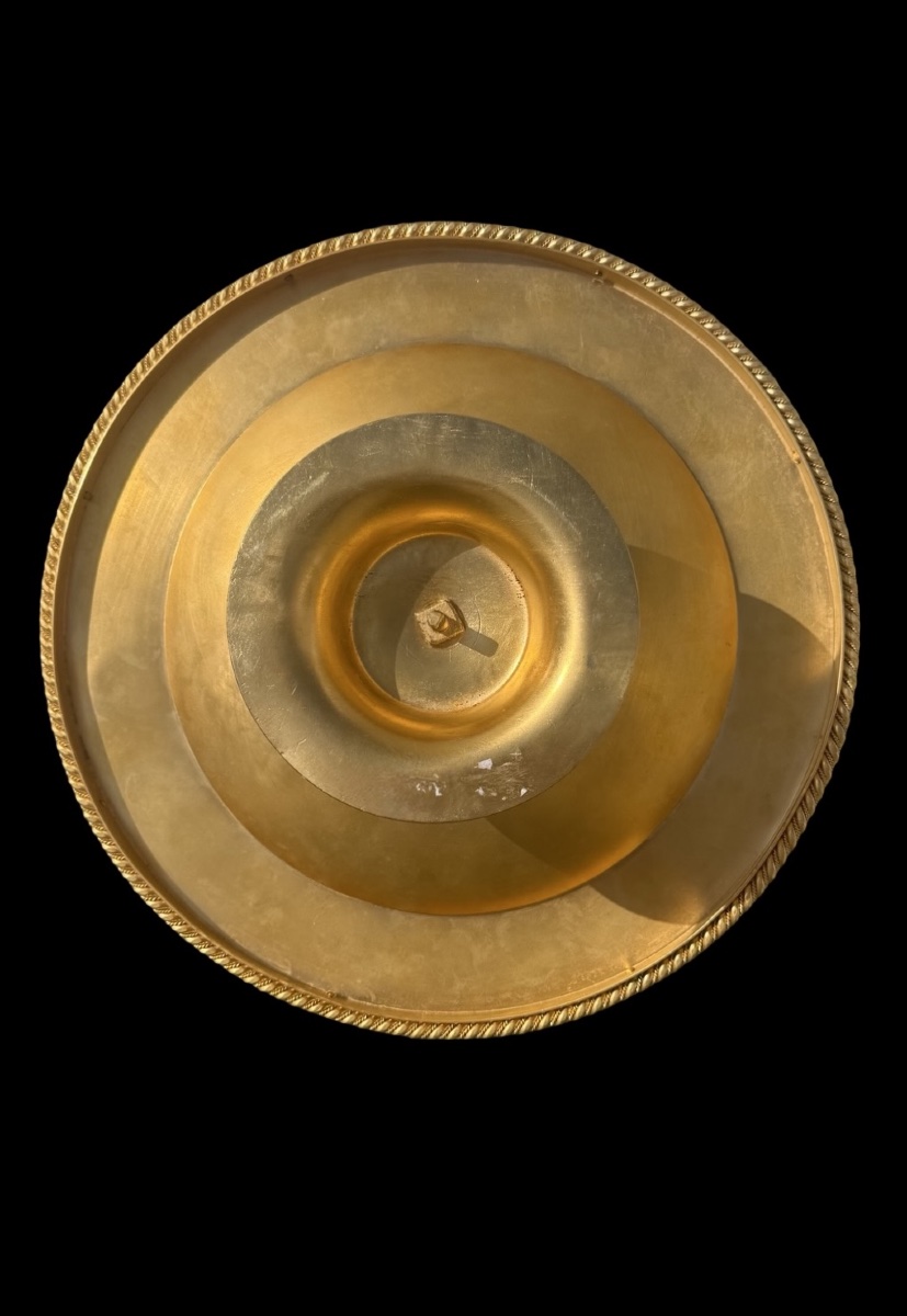 Coppa centrotavola in bronzo dorato con pietre agate incastonate-photo-1