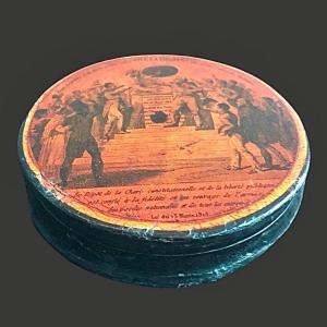 Scatola tabacchiera in papier mache’ con scena rivoluzionaria e iscrizione