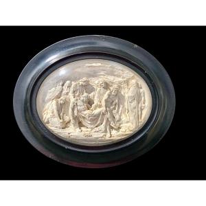 Bassorilievo in schiuma di mare ( magnesite ) raffigurante deposizione di Cristo.Francia.
