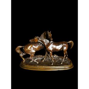 19th Bronze Sig Pj Leads The Brace 32x53 Pj Period. Led