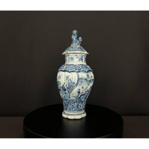 Covered Pot In Delft Earthenware, Chinese Blue-white Decoration, Attributed To The 18th Century