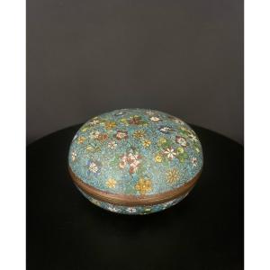Round Box In Cloisonné Enamel With Floral Decoration - China, Guangxu Period (1875-1908)