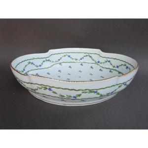 Manufacture De La Reine Rue Thiroux, 18th-century Paris Porcelain Basin 