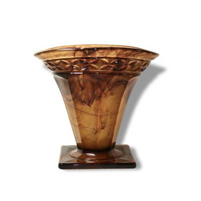 Vase In A Press Class- English, Art Deco