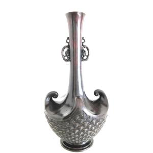 Japanese Bronze Vase, Meiji Period 