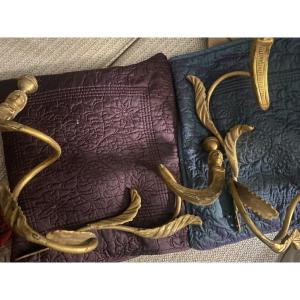  Fine Pair Of Aerial Wall Sconces In Bronze And Gilt Wood "return From Egypt" From The 19th Century.