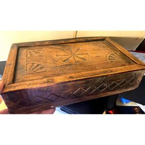 Queyras Box, Carved Fir With Compartments, Sliding Lid, 18th-century Stone Collection