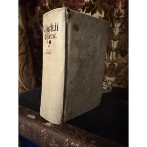 Pub. Virgilii Maronis Opera Ad. Editionem P. Maascicii Castigata; Cum Annot. J. Min-ellii.1719