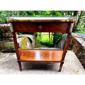 Elegant Louis XVI Mahogany Sideboard Console, 18th Century, With White Marble Top And Curved Sides.
