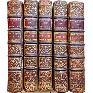 Oeuvres De M. Boileau Despréaux , Avec Des Eclaircissements De M. De Saint-marc . 5 Vol . In 8.