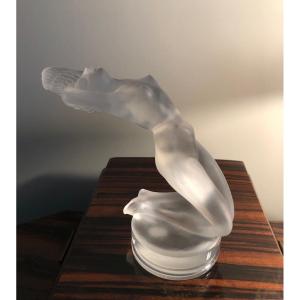 Automotive Mascot Chrysis Lalique
