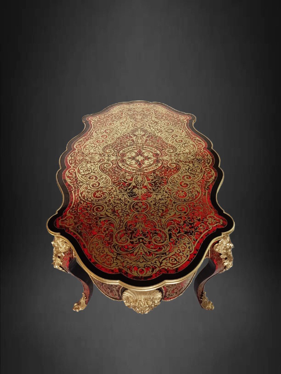 Tavolo centrale di forma violonnée in intarsio -photo-3