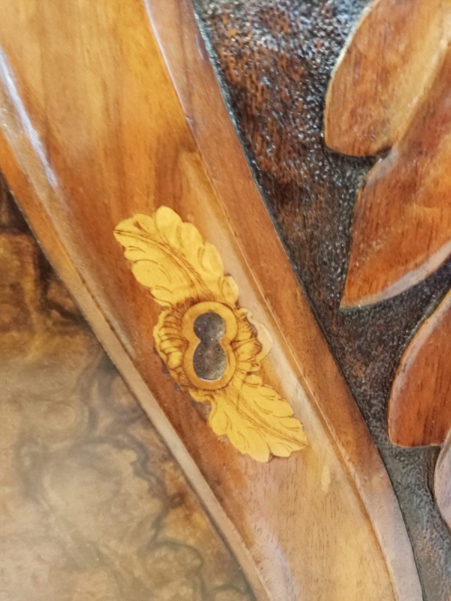 Coppia di credenze liguri in radica di noce.-photo-5