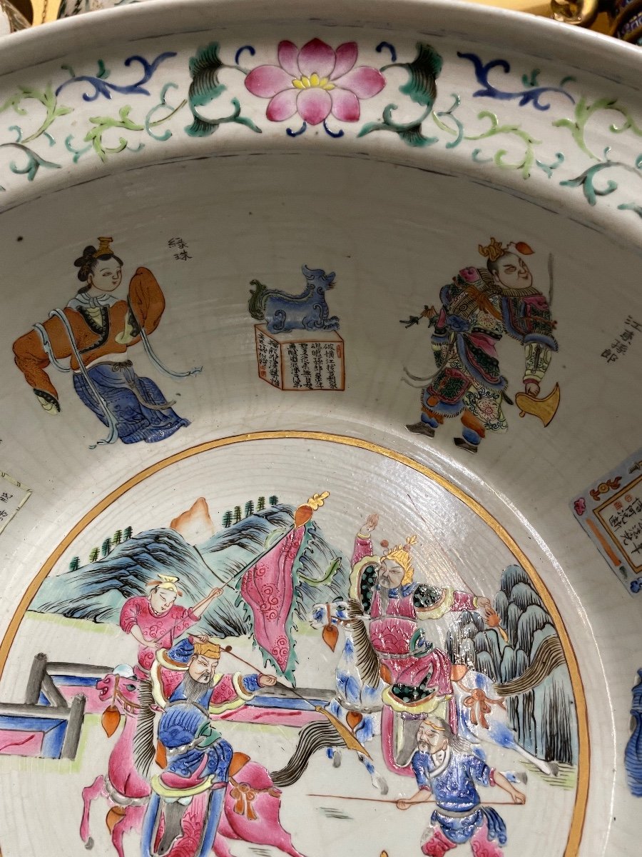 Grande ciotola in porcellana con personaggi Cina XIXsecolo-photo-1
