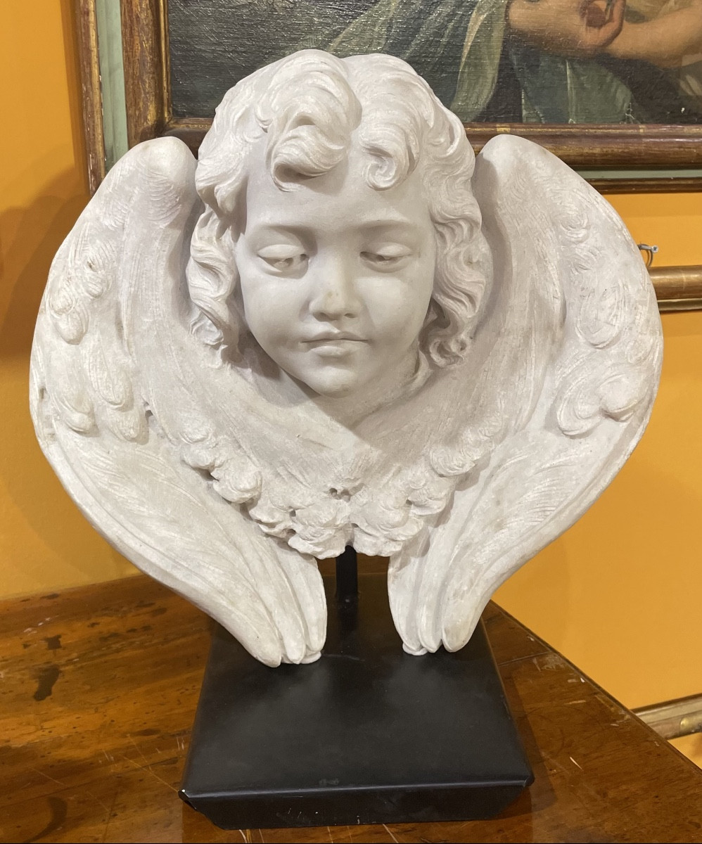 Scultura in marmo di un cherubino XIX secolo
