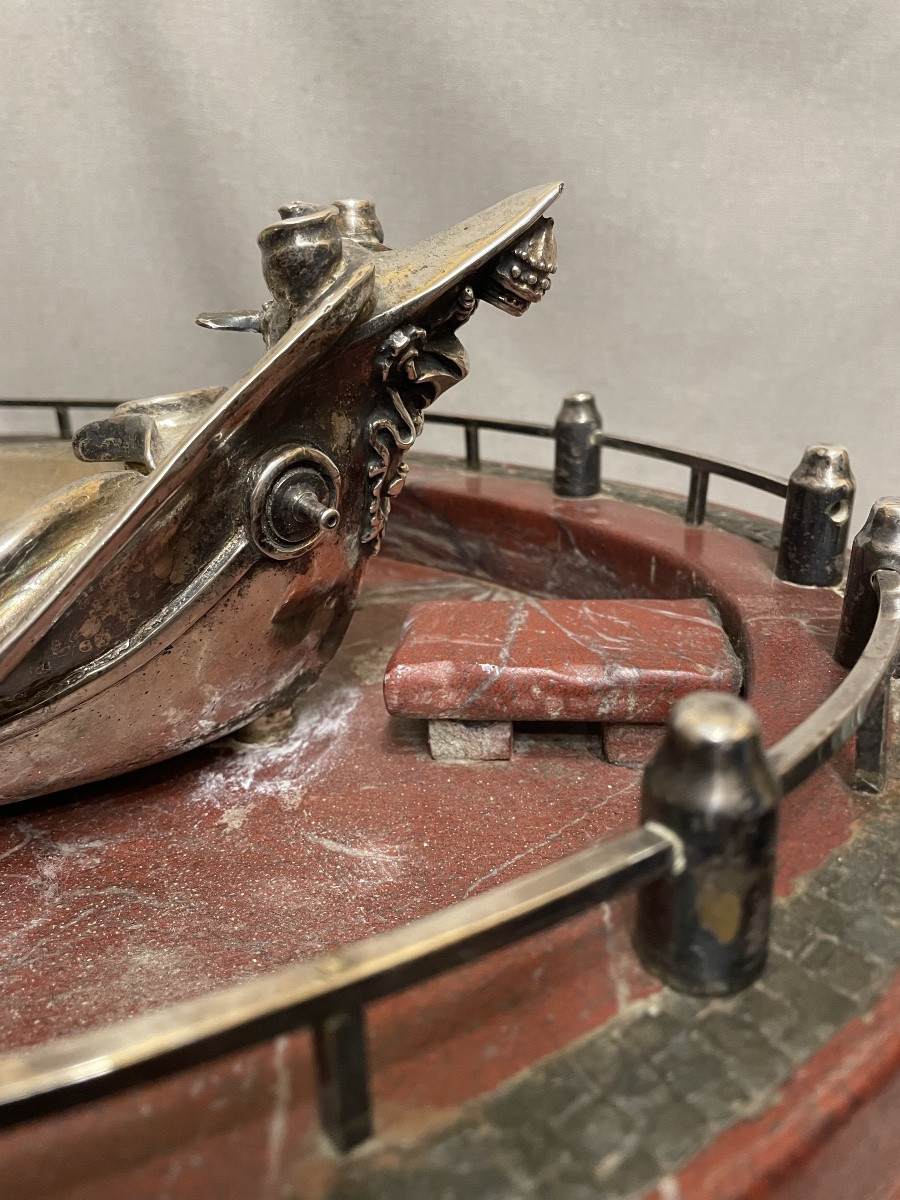 Modello della fontana della Barcaccia a Roma, XX secolo-photo-3