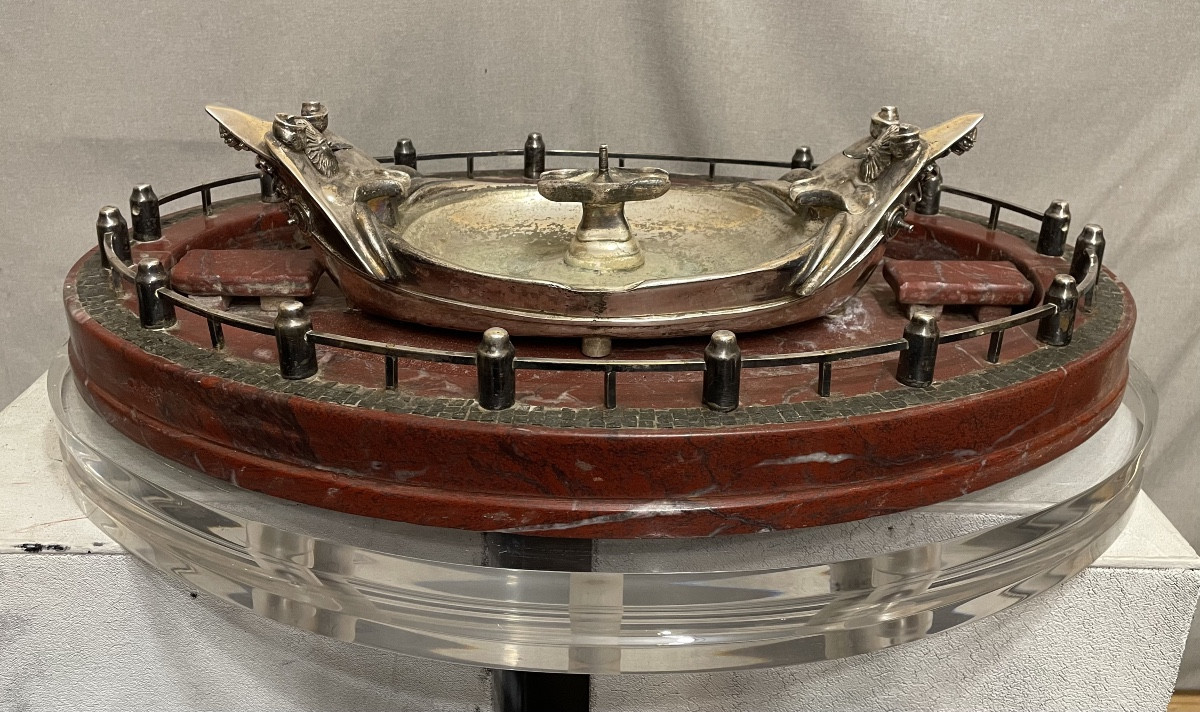 Modello della fontana della Barcaccia a Roma, XX secolo