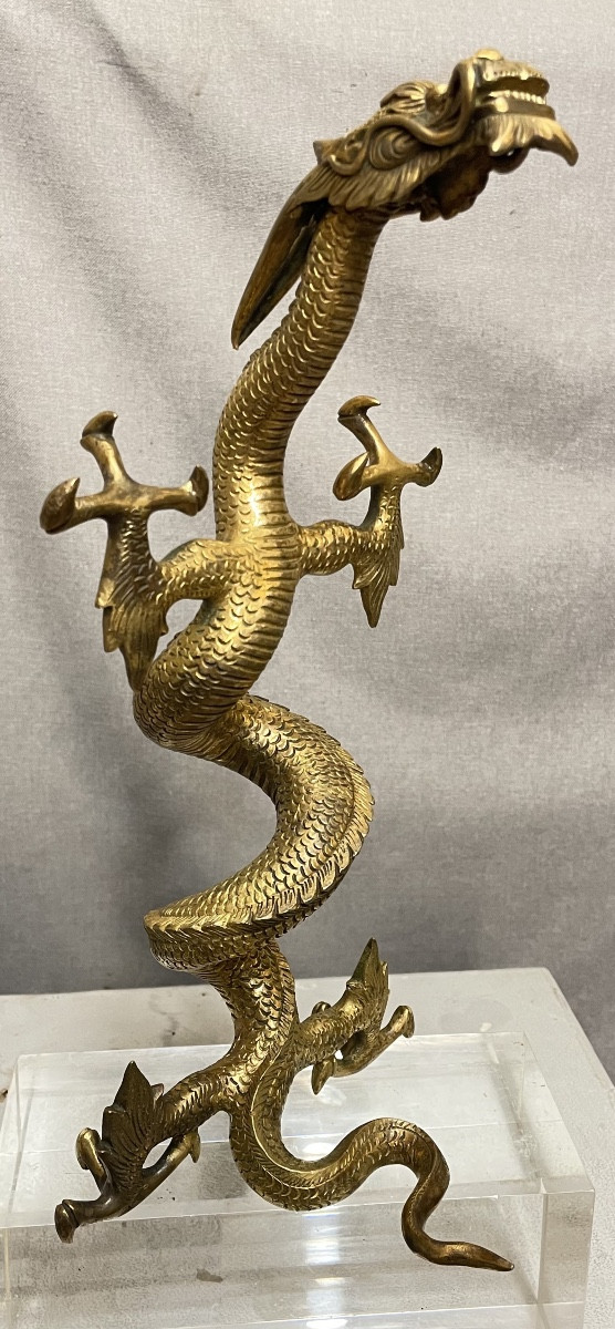 Drago in  bronzo dorato e cesellato Cina  XXsecolo