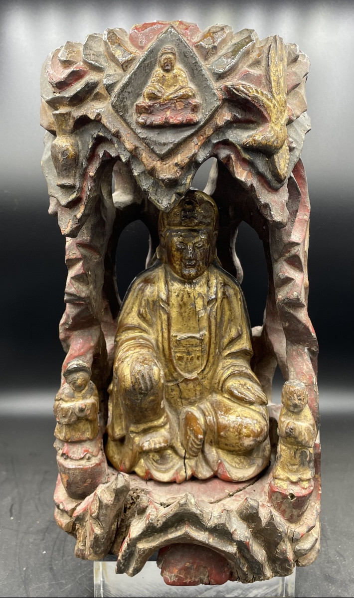 Scultura in legno laccato e dorato Cina XVIIIsecolo