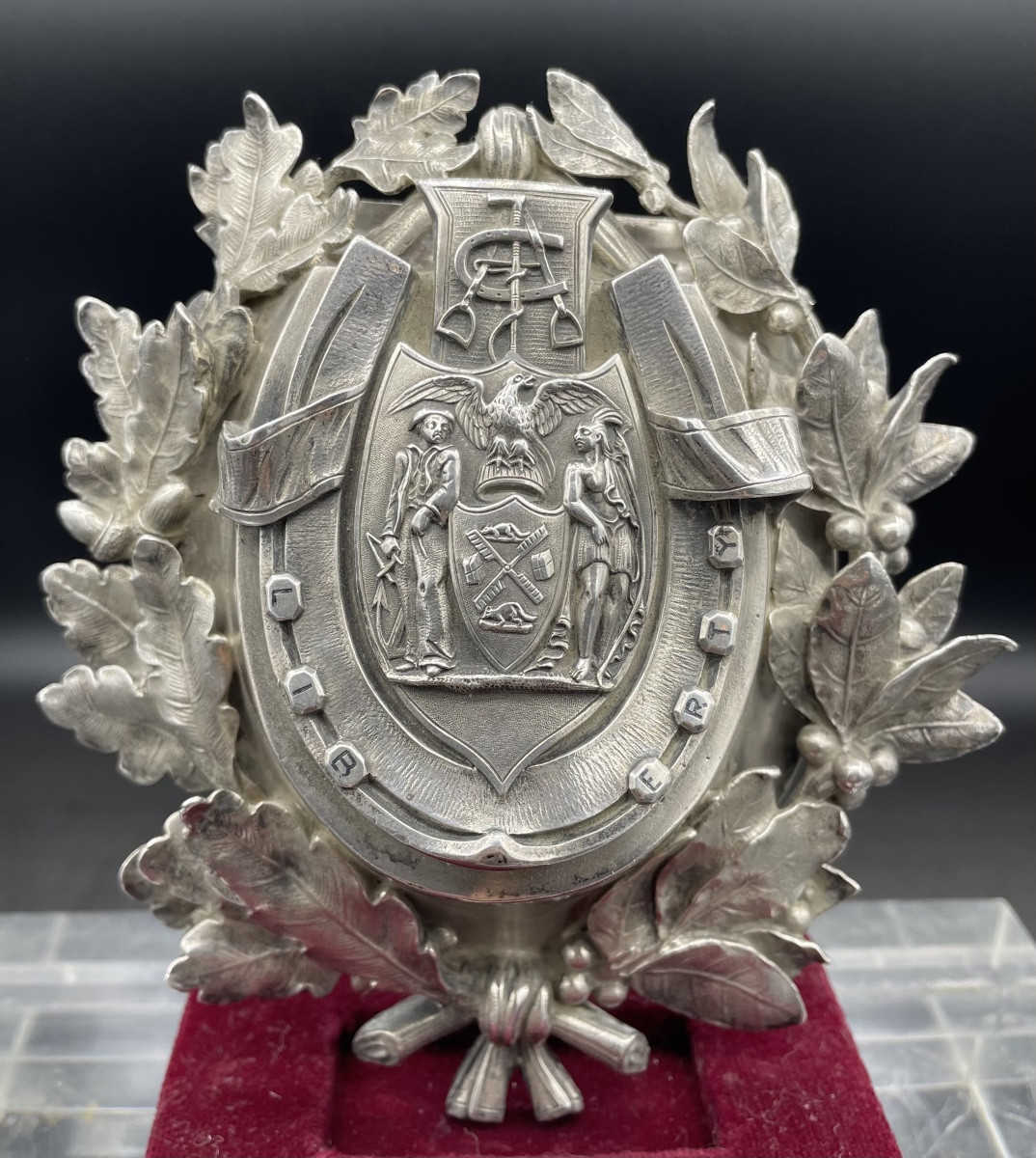 Coppia di ornamenti equestri in argento, americani, XX secolo-photo-2