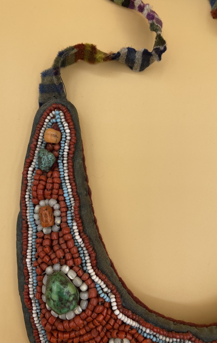 Pettorale Tibetano in pietre e corallo XX secolo-photo-1