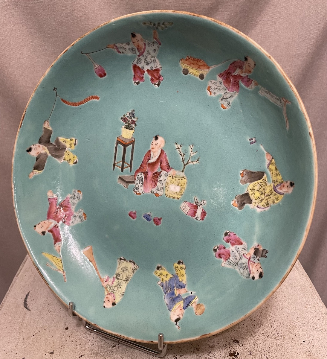 Piatto in porcellana smaltata policroma, Cina, XX secolo-photo-2