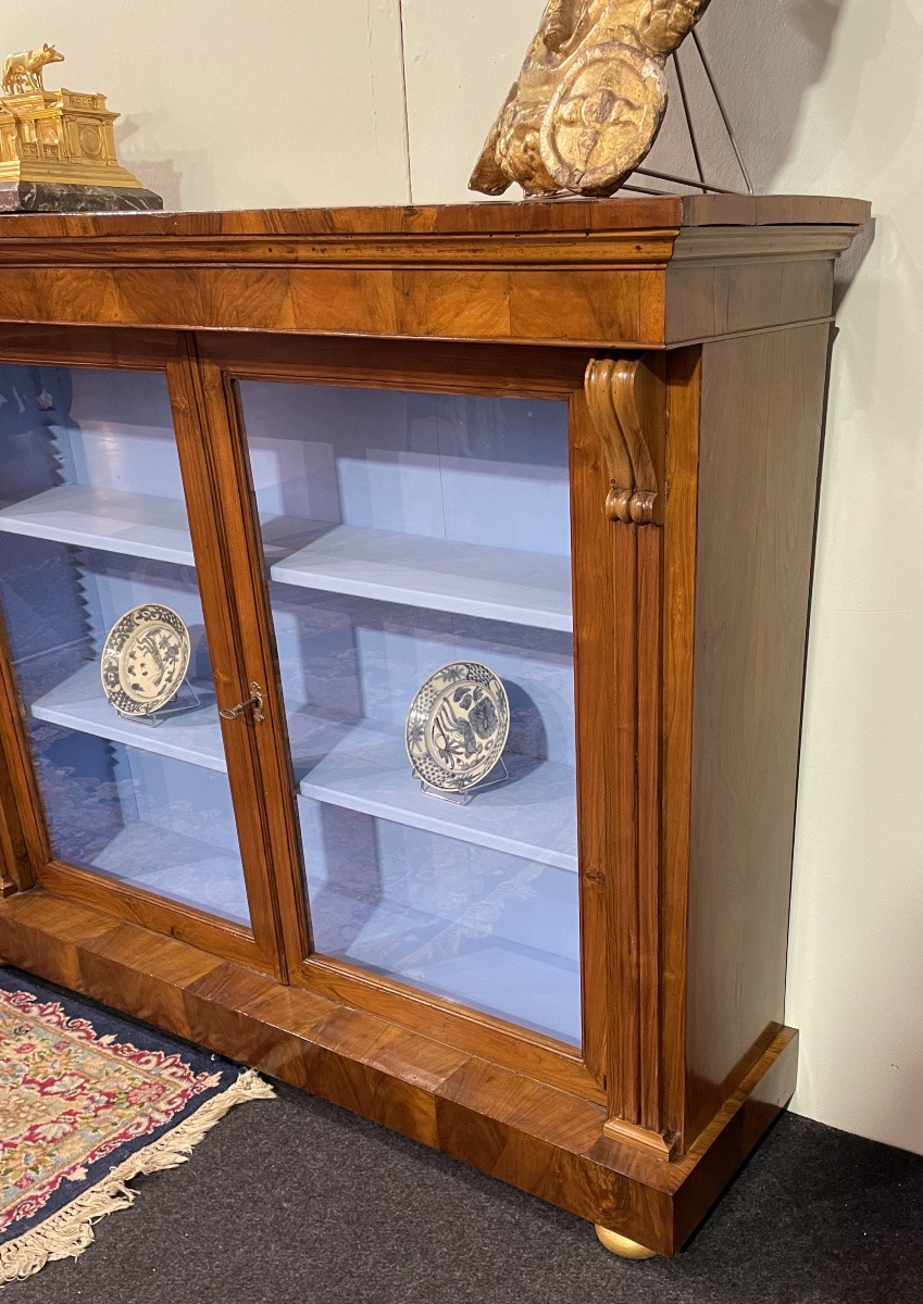Coppia di vetrine in noce epoca XIXsecolo-photo-4