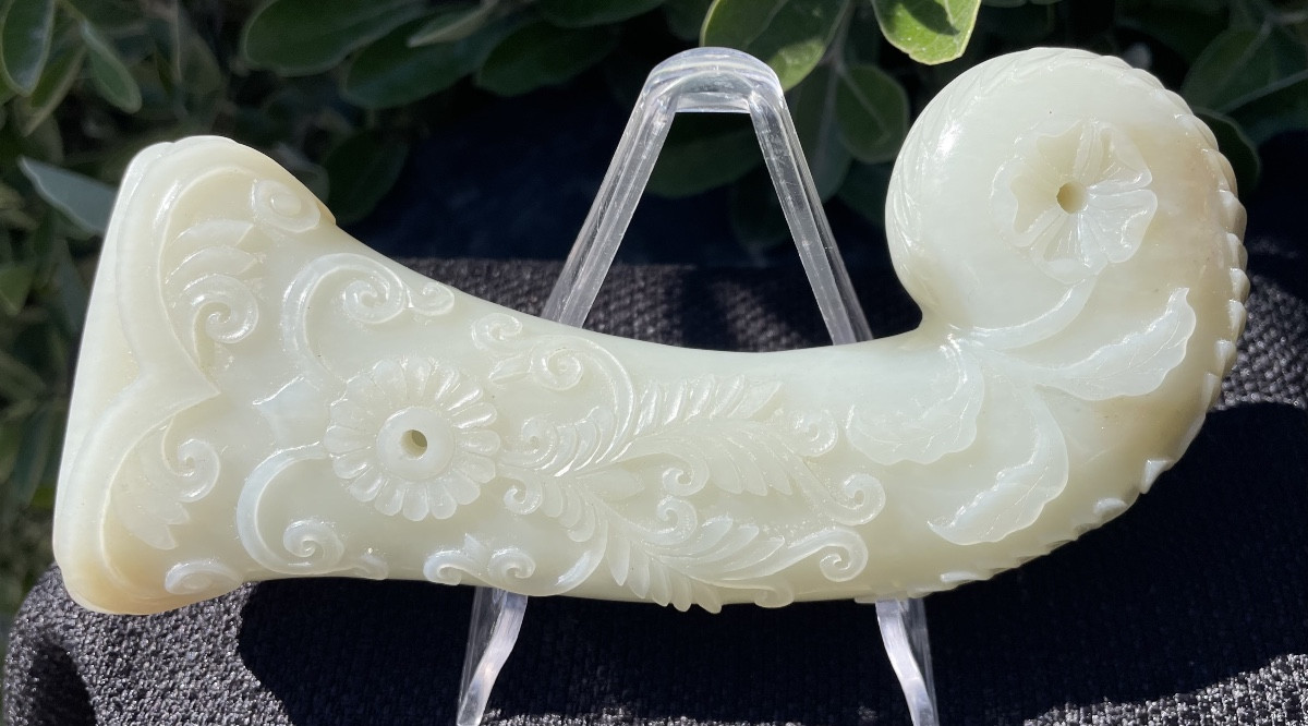 Impugnatura di pugnale in giada Mughal XIX secolo