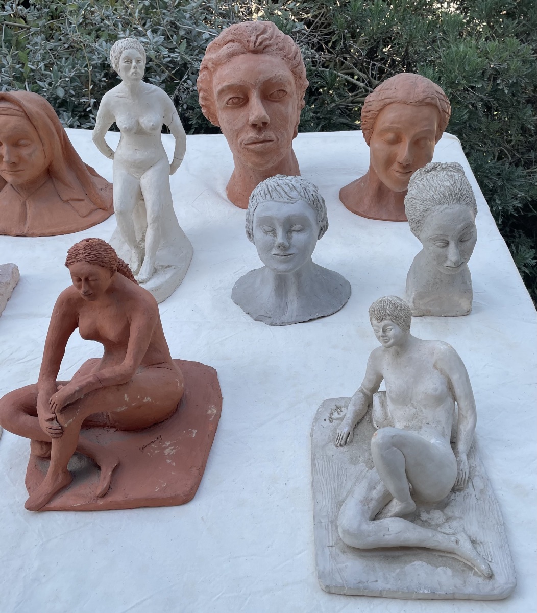 Gruppo di sculture in terracotta (fondo di un artista) XXsecolo-photo-1