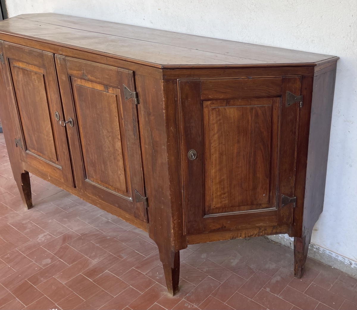 Credenza Veneta scantonata in noce XVIII secolo-photo-3