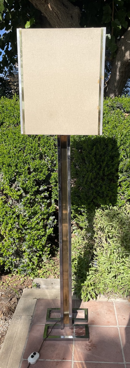 Lampada da terra in metallo cromato e ottone anni 60/70 