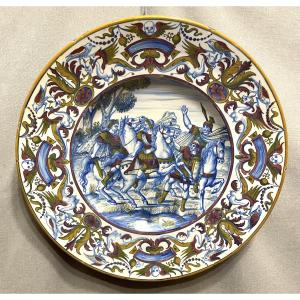 Piatto cerimoniale in ceramica di Gualdo Tadino del XX secolo