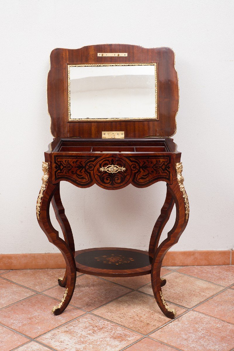 XIX Secolo, Napoleone III, Tavolino da lavoro intarsiato, con applicazioni in bronzo dorato-photo-1