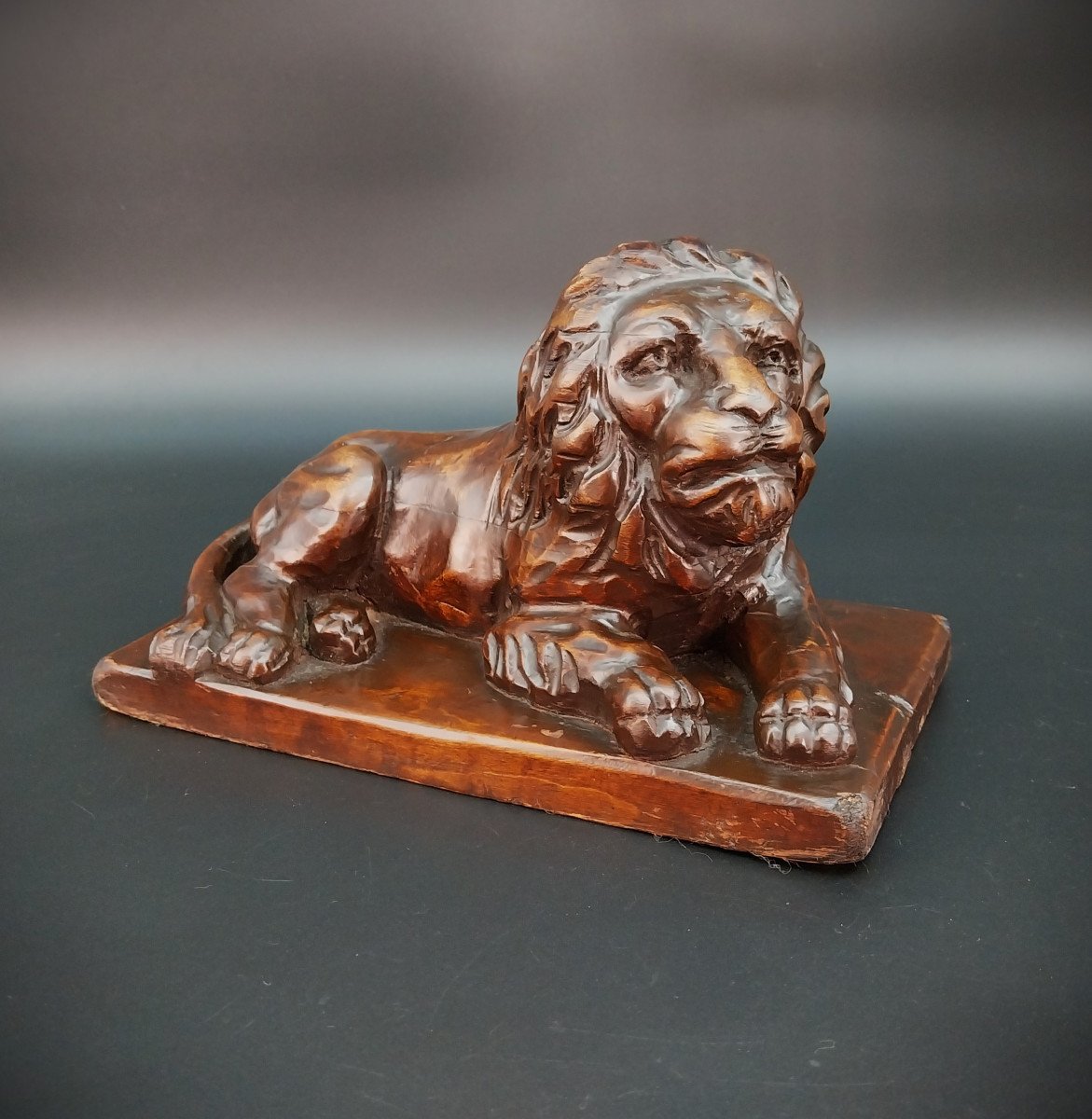 Scultura di leone in legno intagliato a mano, metà del XIX secolo.-photo-2