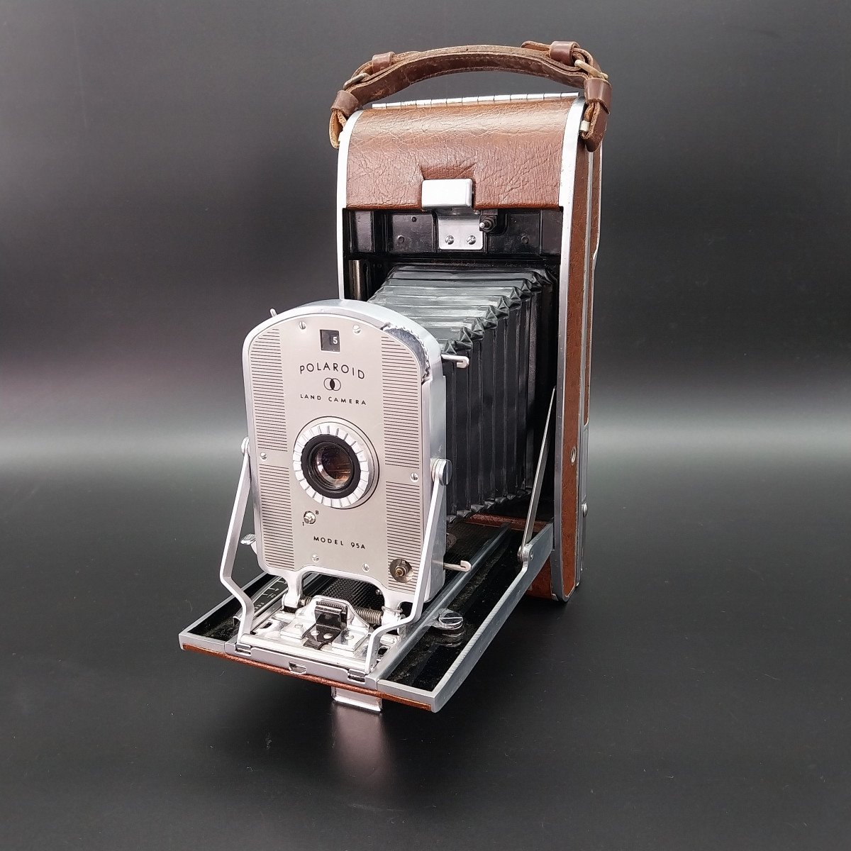 Fotocamera a soffietto Polaroid Land Camera modello 95A, 1955.-photo-2