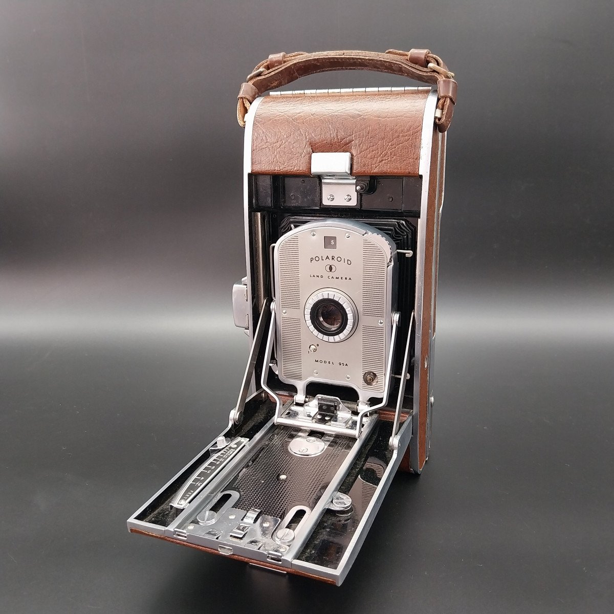 Fotocamera a soffietto Polaroid Land Camera modello 95A, 1955.-photo-6