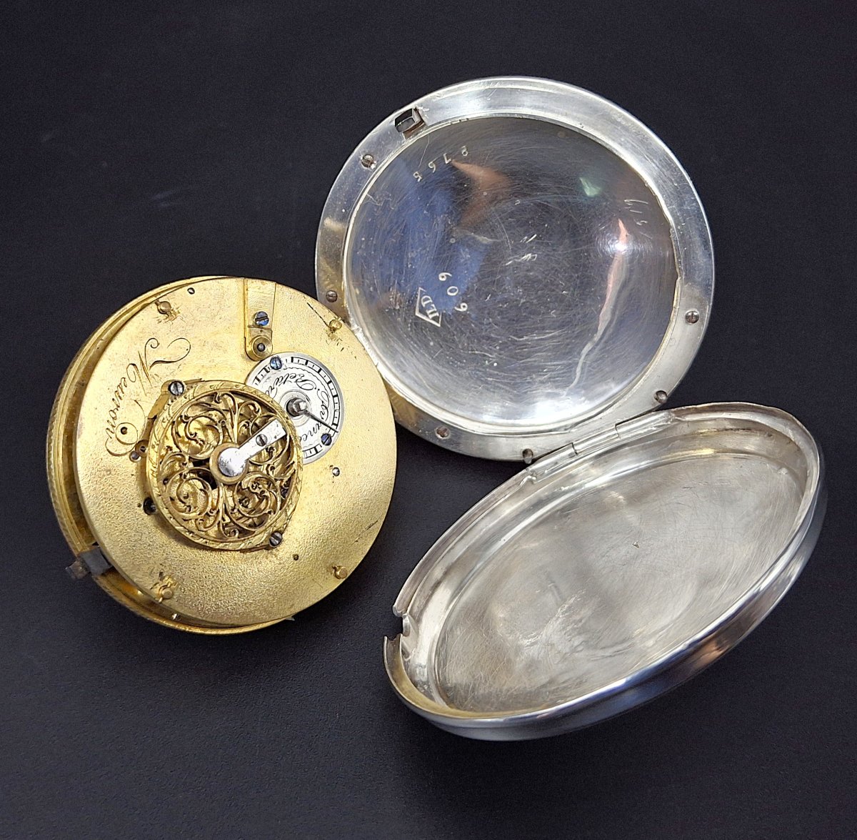 Orologio con doppio fuso orario e quadrante dipinto Firmato "Meuron",  XVIII secolo-photo-4